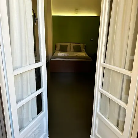 Jef San Giovanni, * Róma